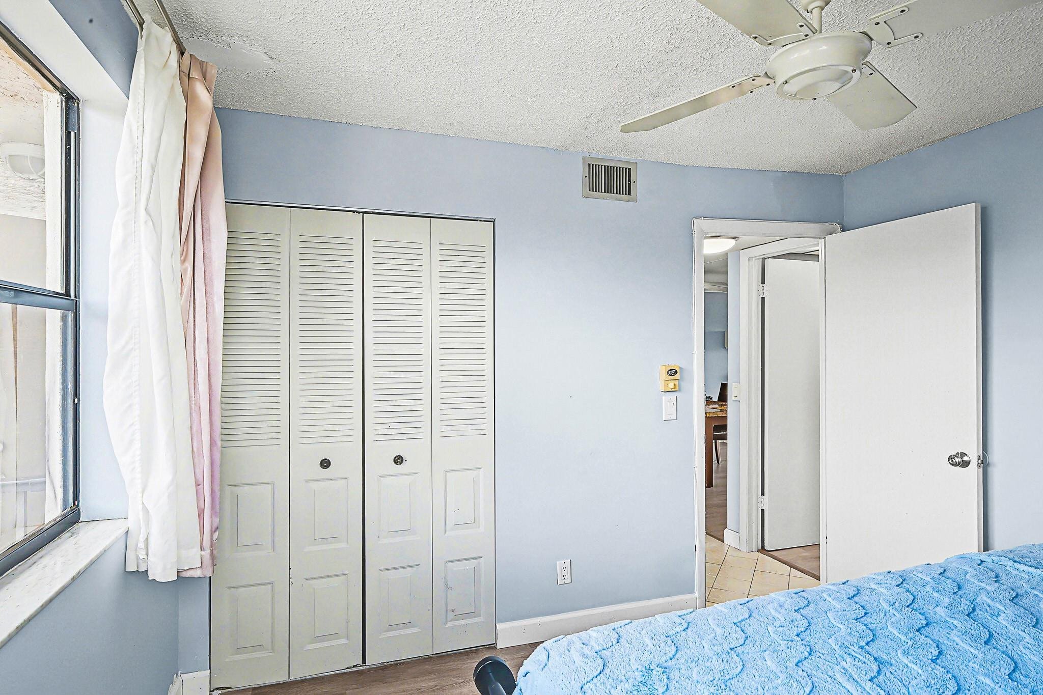 SUNRISE LAKES CONDOMINIUM Phase 4 Inc 2 - Residential