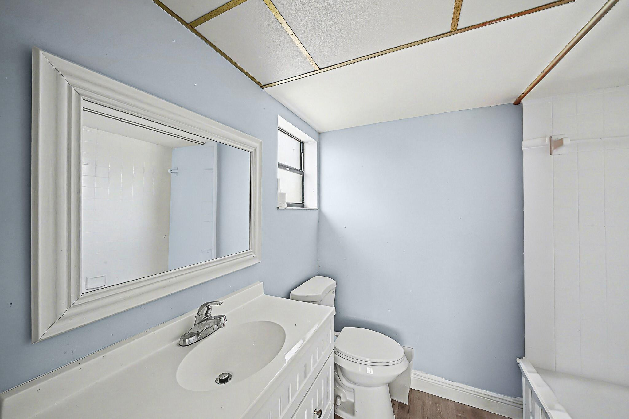 SUNRISE LAKES CONDOMINIUM Phase 4 Inc 2 - Residential