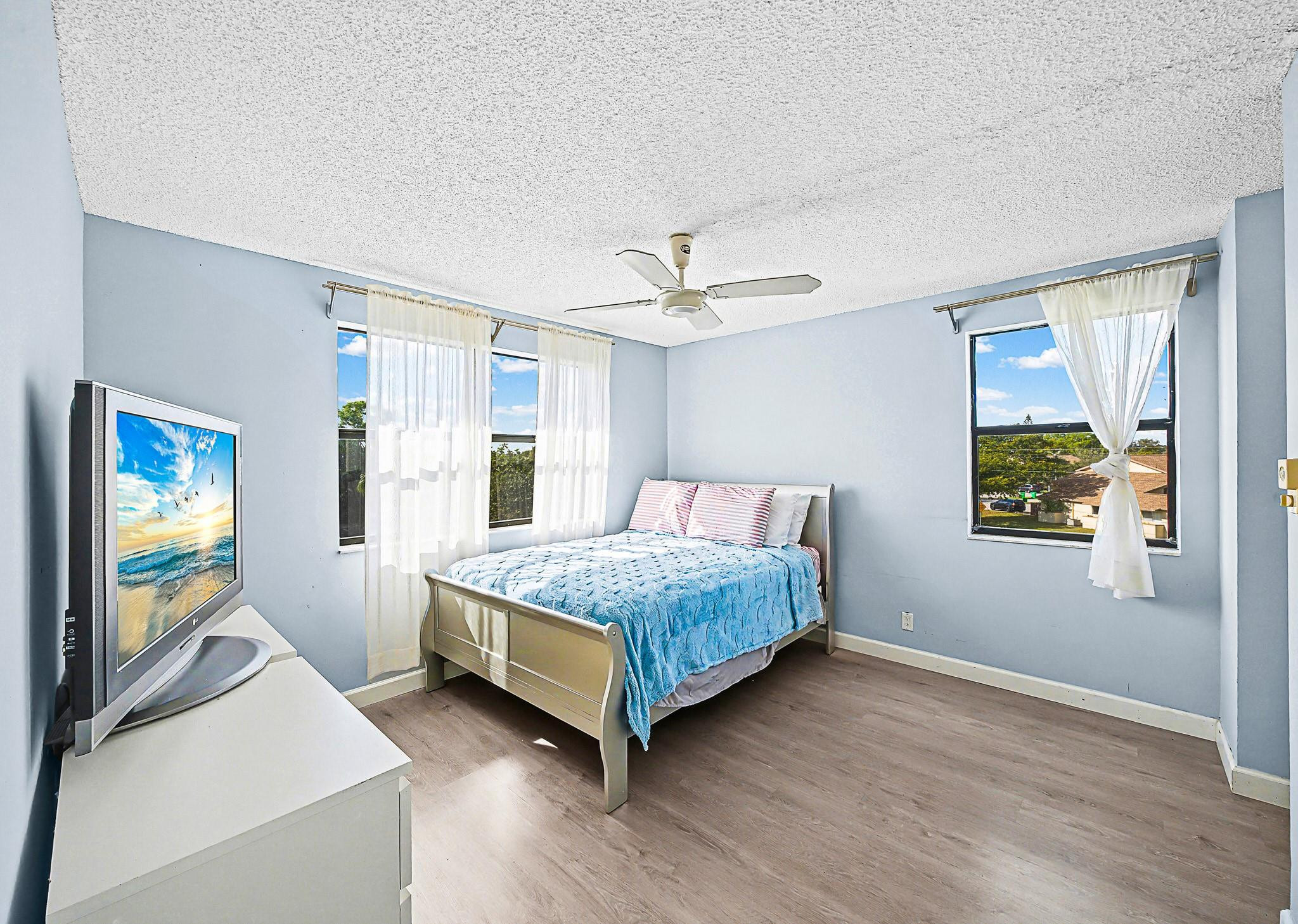 SUNRISE LAKES CONDOMINIUM Phase 4 Inc 2 - Residential