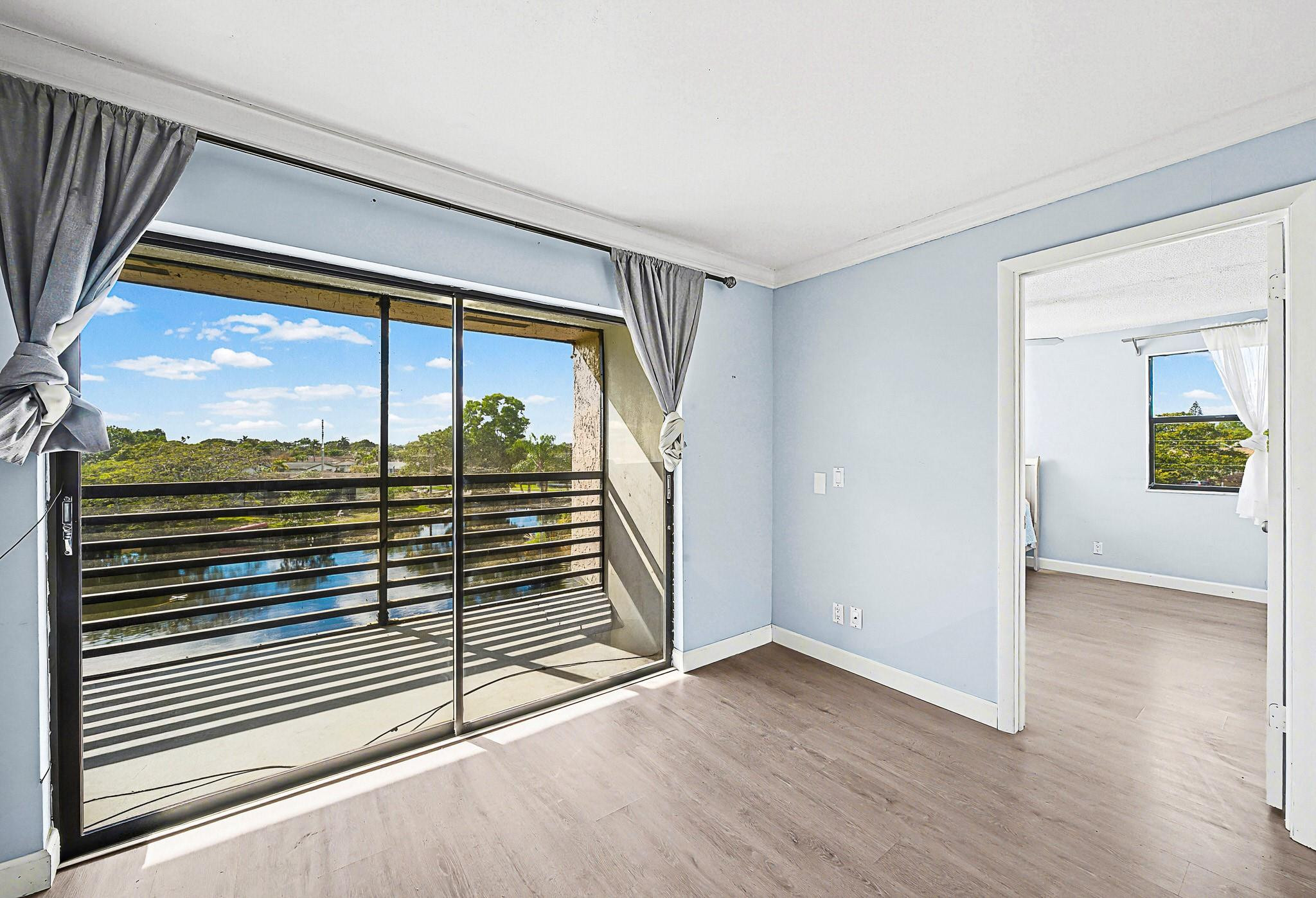SUNRISE LAKES CONDOMINIUM Phase 4 Inc 2 - Residential
