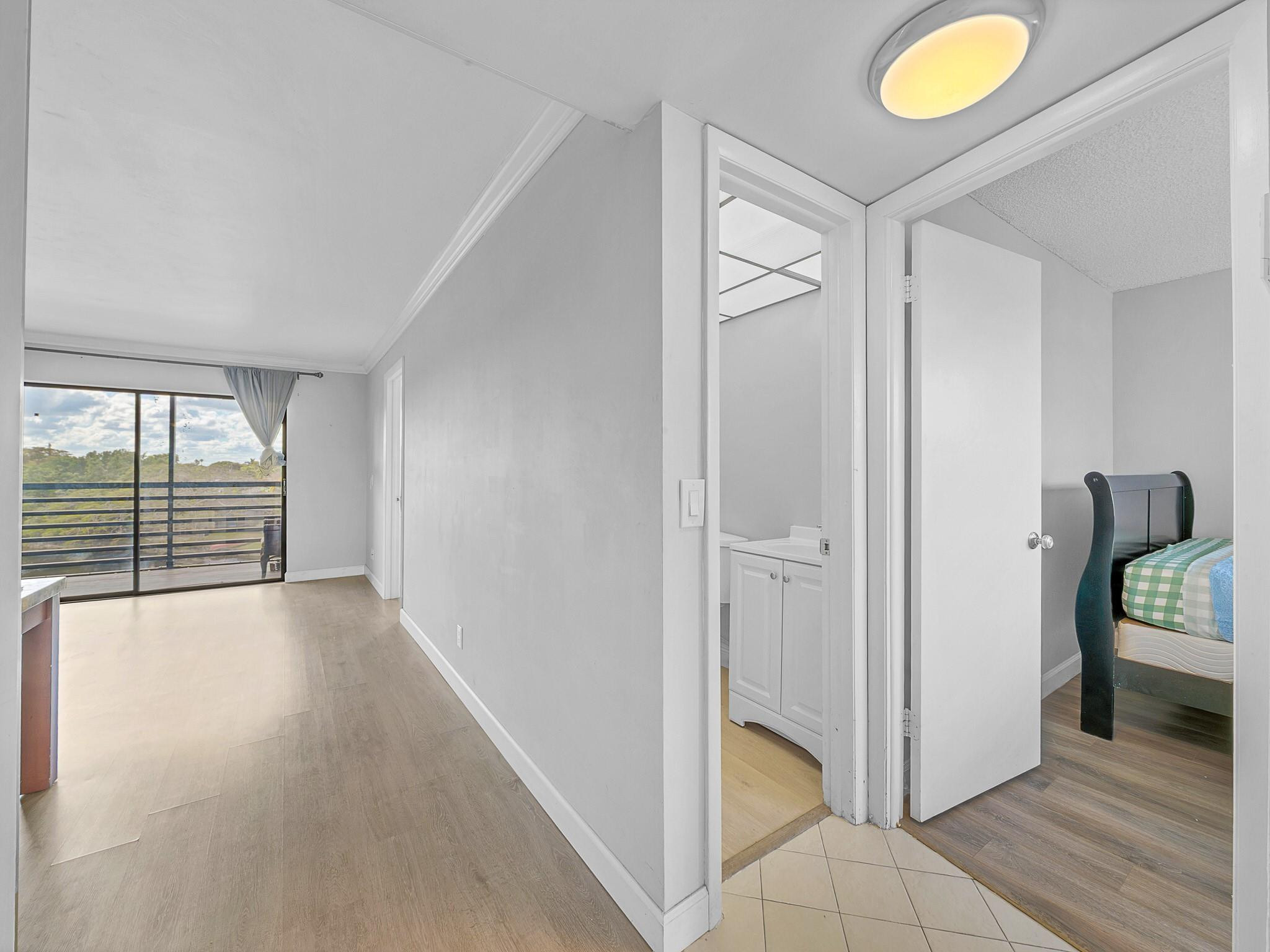 SUNRISE LAKES CONDOMINIUM Phase 4 Inc 2 - Residential