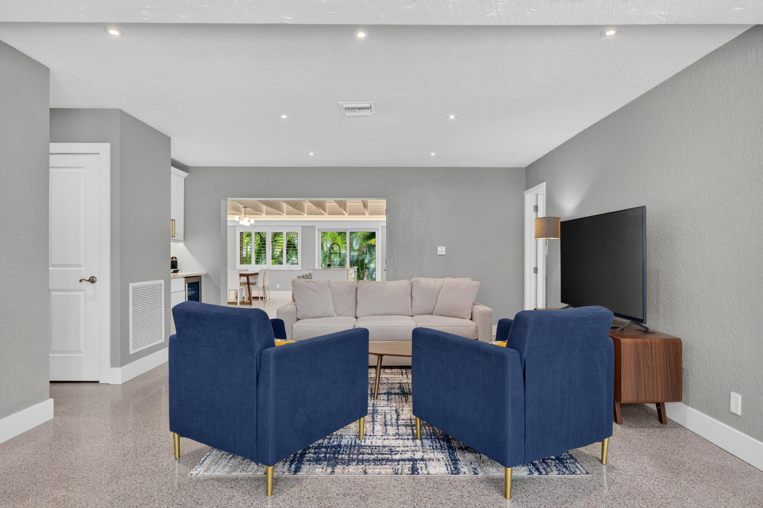 Sun Manors - Residential