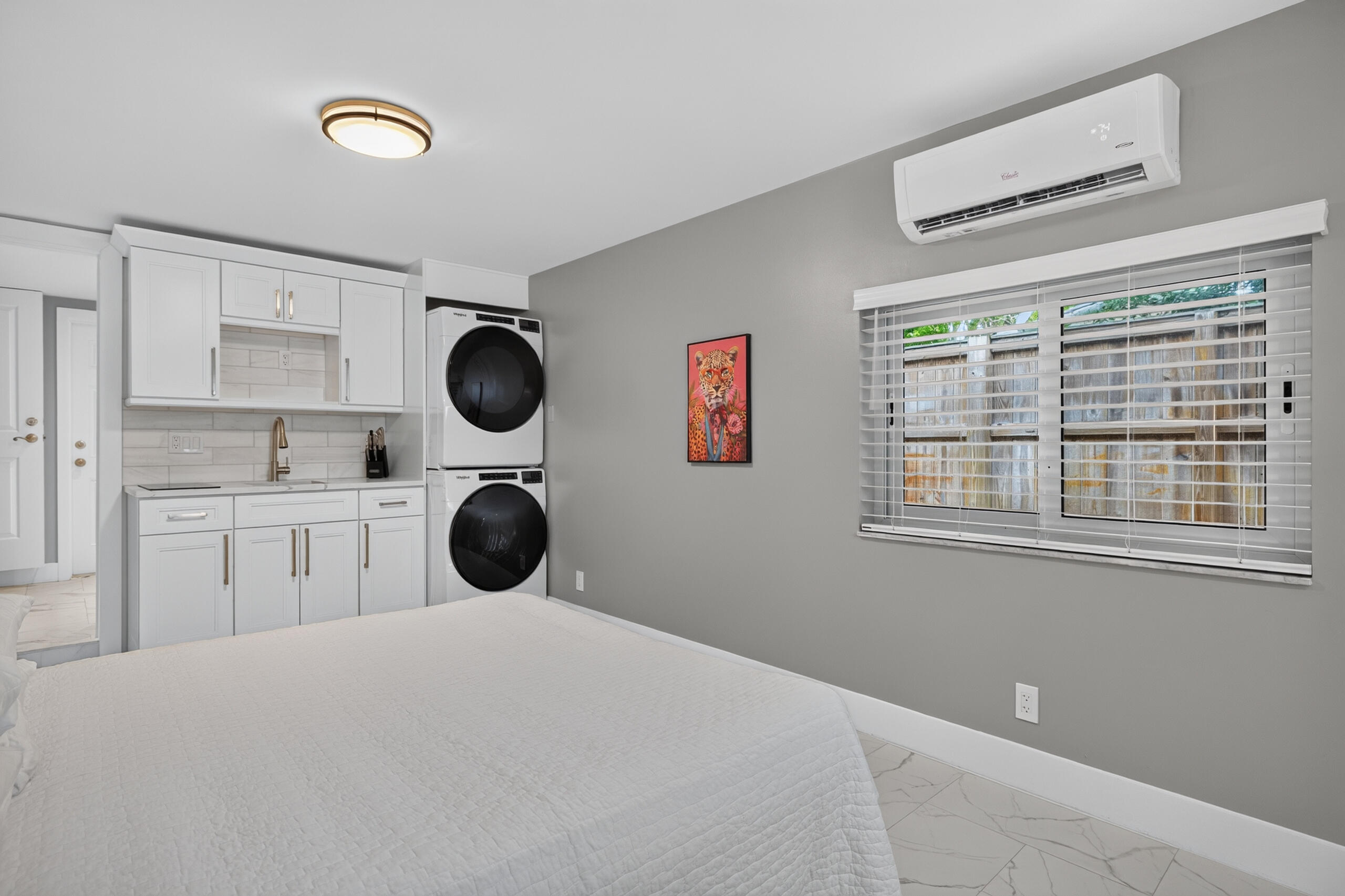 Sun Manors - Residential