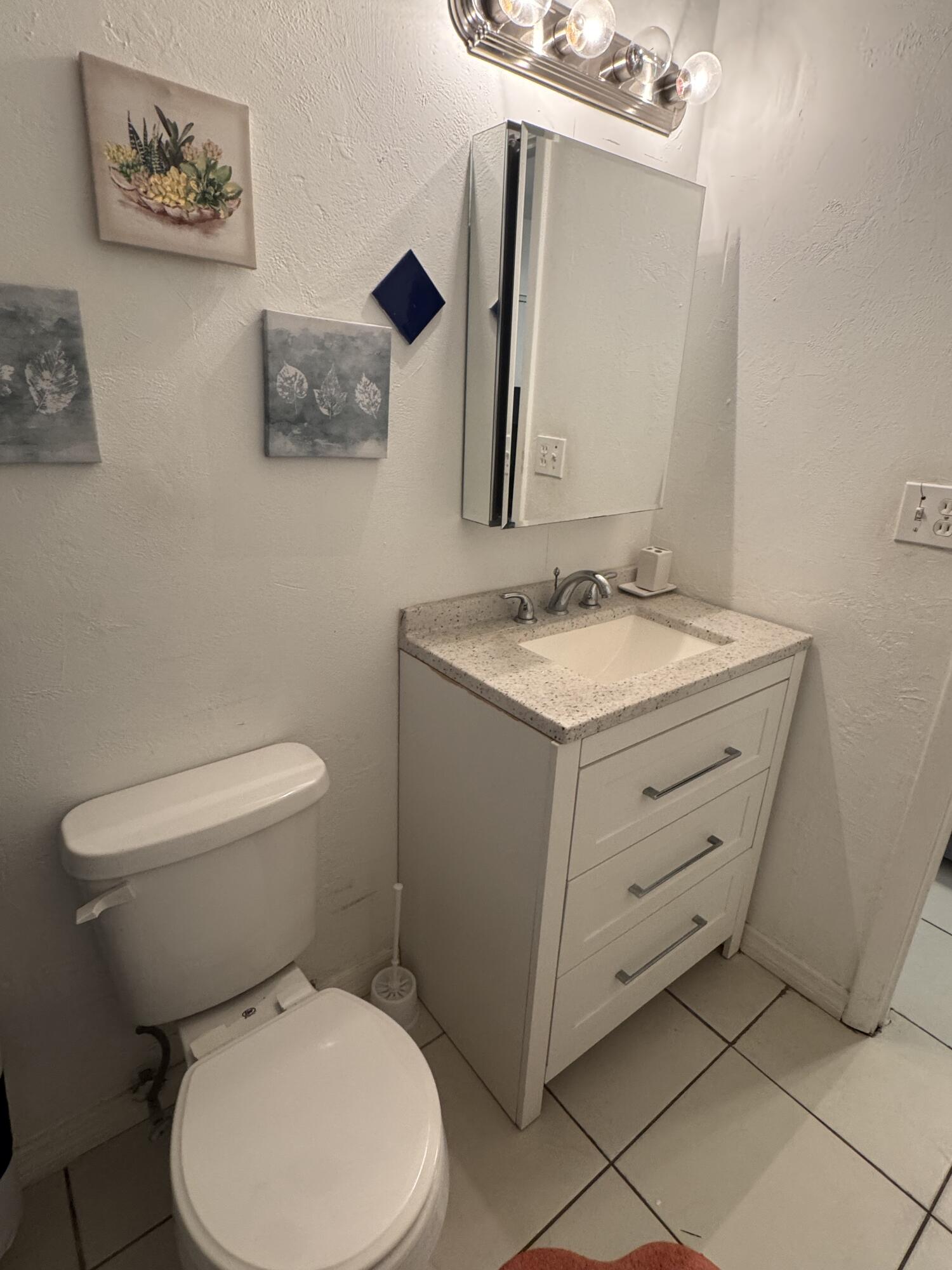 RAMBLEWOOD EAST CONDO - Residential