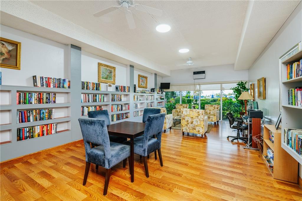 Coral Ridge Towers - Residential