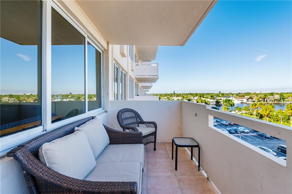 Coral Ridge Towers - Residential