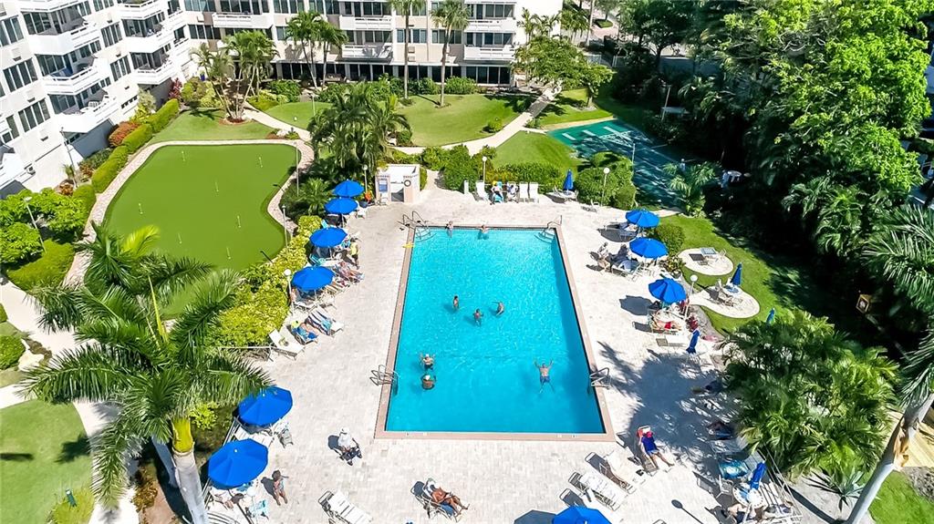 Coral Ridge Towers - Residential
