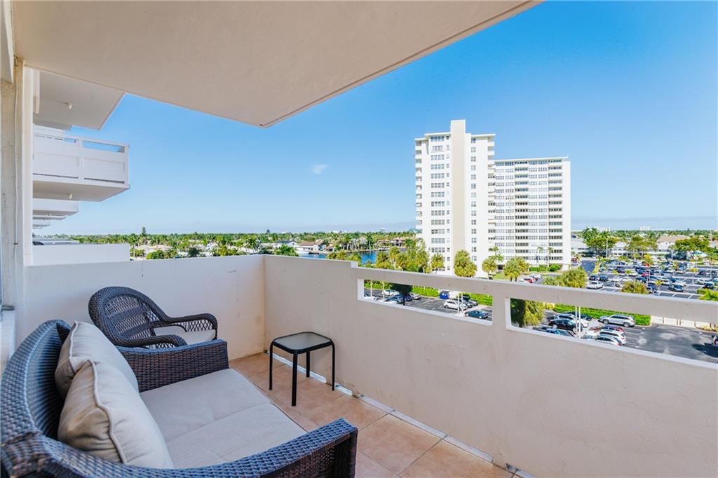 Coral Ridge Towers - Residential