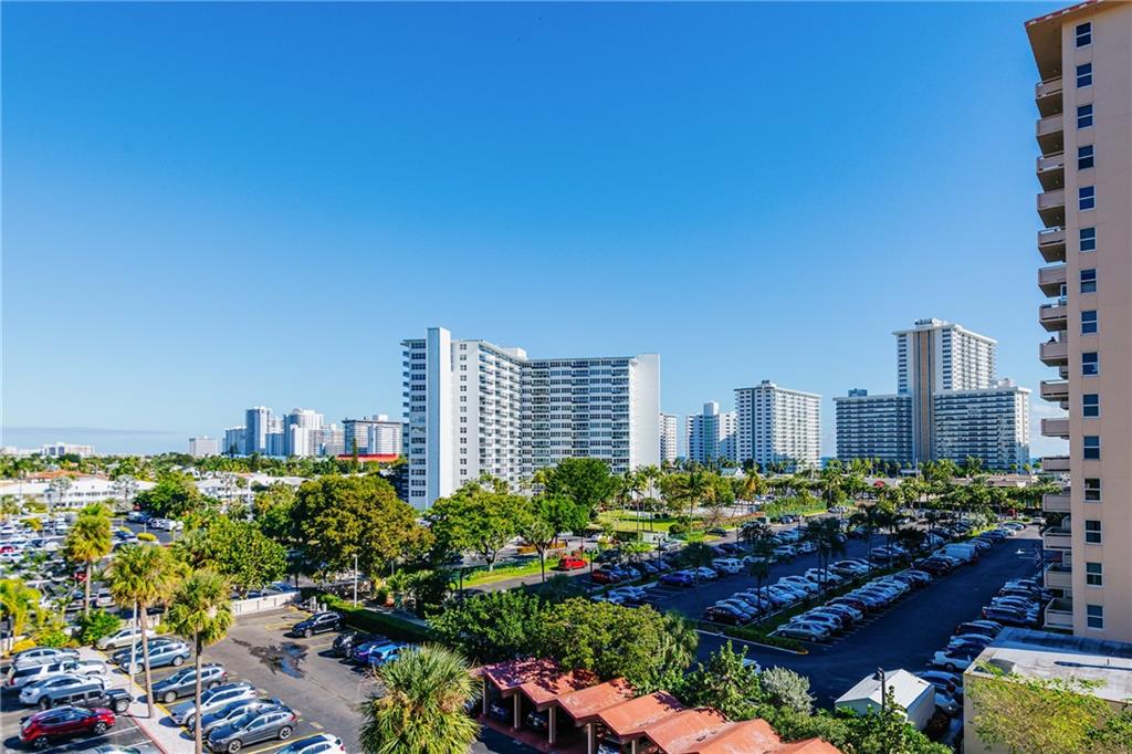 Coral Ridge Towers - Residential