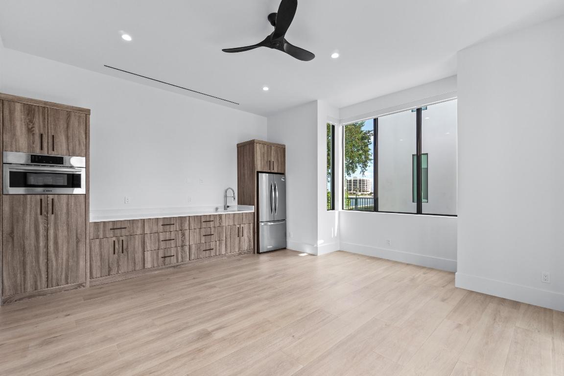 JUPITER HEIGHTS - Residential