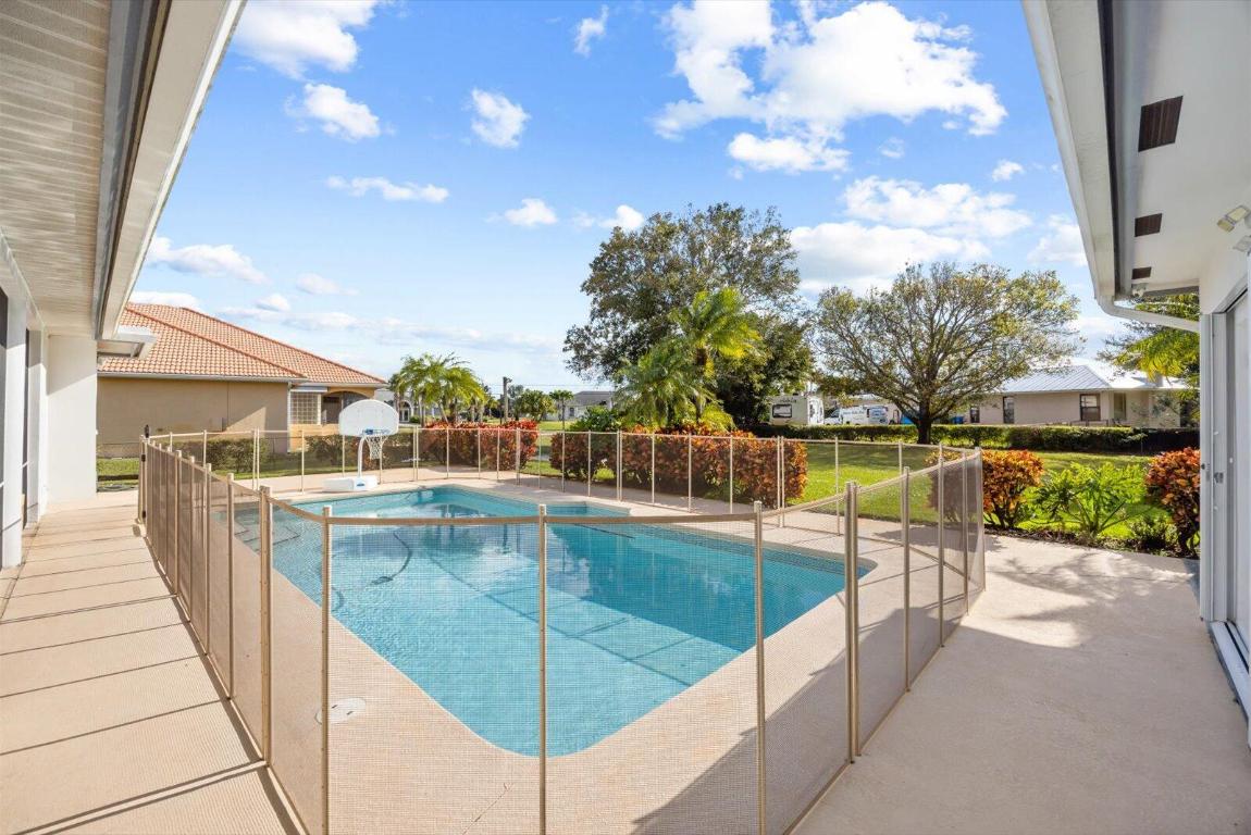 PORT ST LUCIE SECTION 37 - Residential