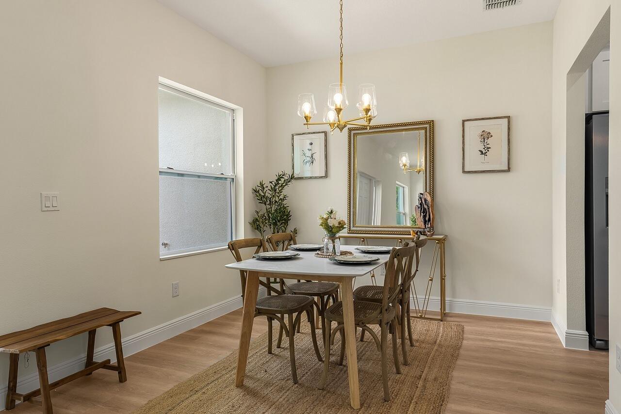VERO LAKE ESTATES UNIT P - Residential