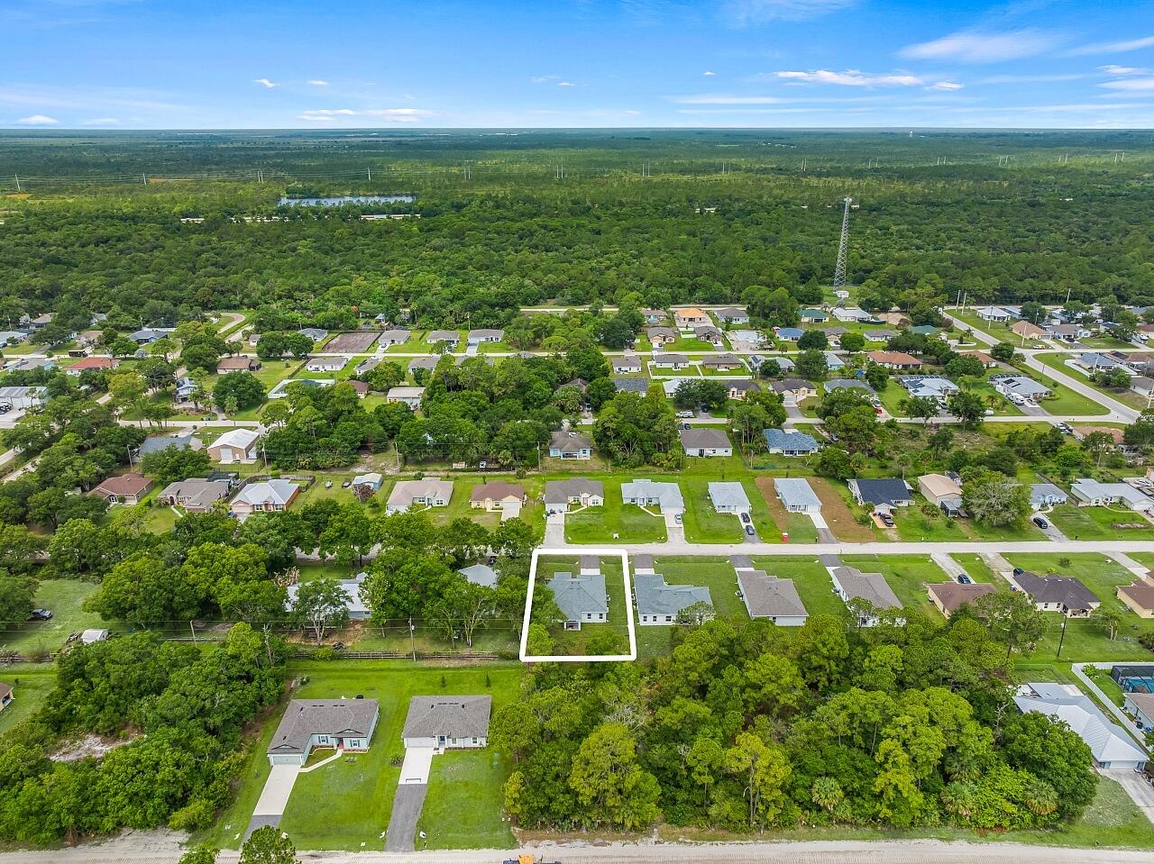 VERO LAKE ESTATES UNIT P - Residential