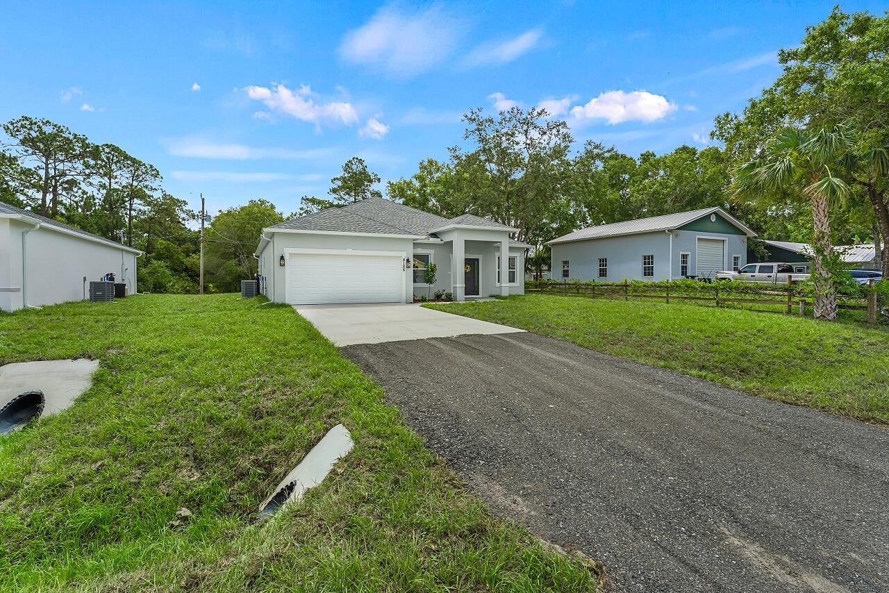 VERO LAKE ESTATES UNIT P - Residential