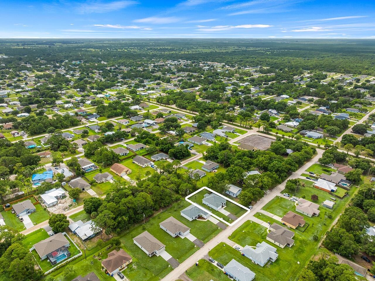 VERO LAKE ESTATES UNIT P - Residential