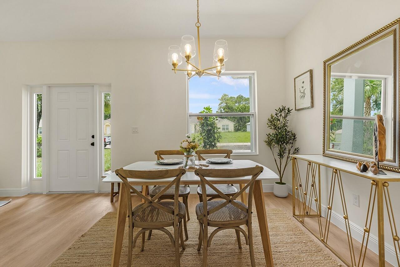 VERO LAKE ESTATES UNIT P - Residential