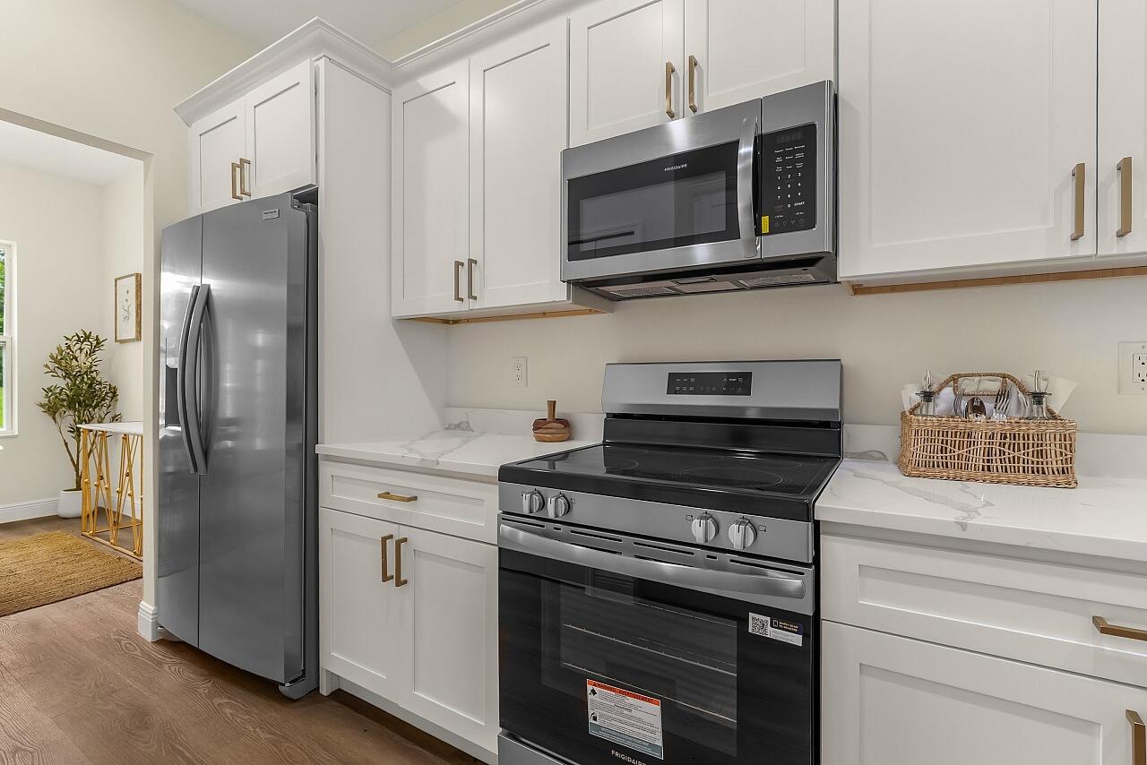VERO LAKE ESTATES UNIT P - Residential