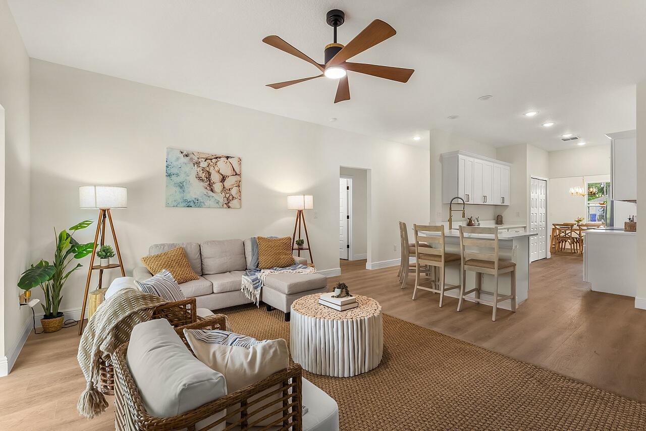 VERO LAKE ESTATES UNIT P - Residential