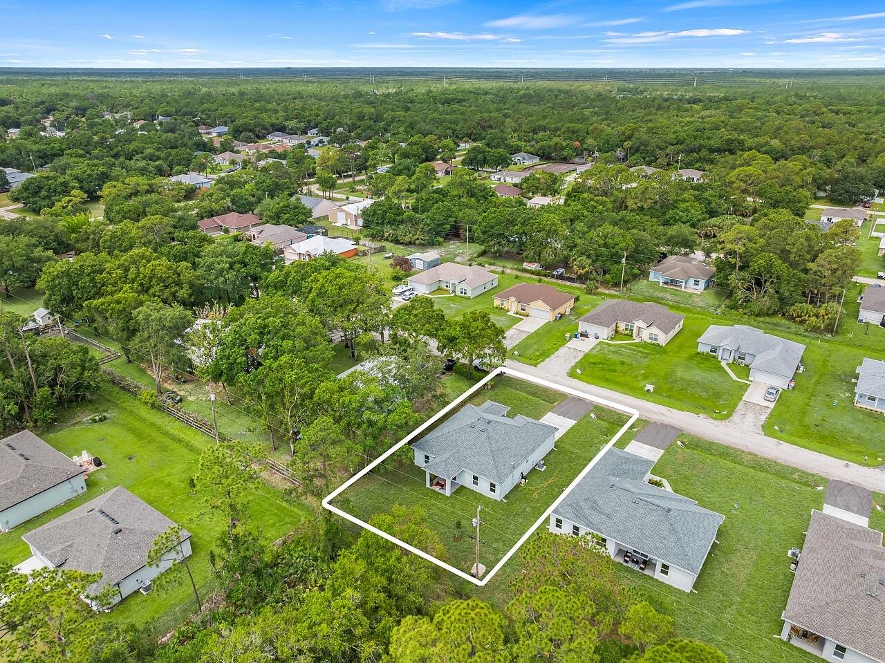VERO LAKE ESTATES UNIT P - Residential