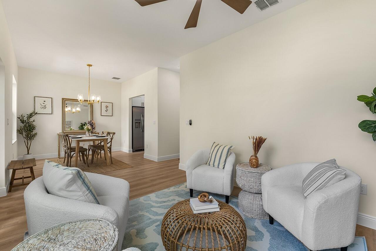 VERO LAKE ESTATES UNIT P - Residential