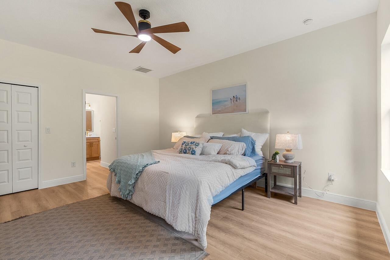 VERO LAKE ESTATES UNIT P - Residential