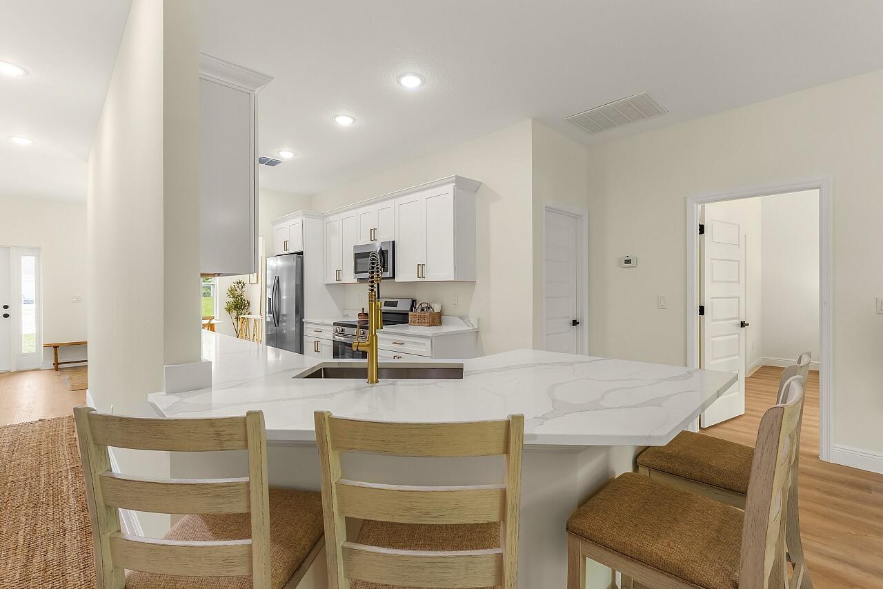 VERO LAKE ESTATES UNIT P - Residential