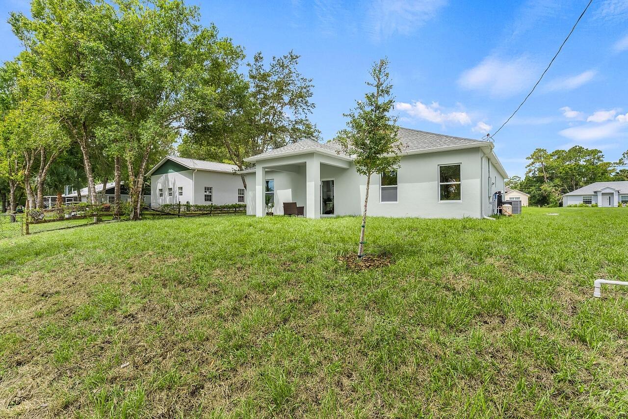 VERO LAKE ESTATES UNIT P - Residential