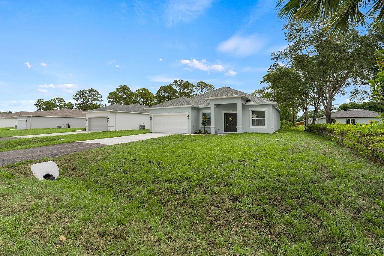 VERO LAKE ESTATES UNIT P - Residential