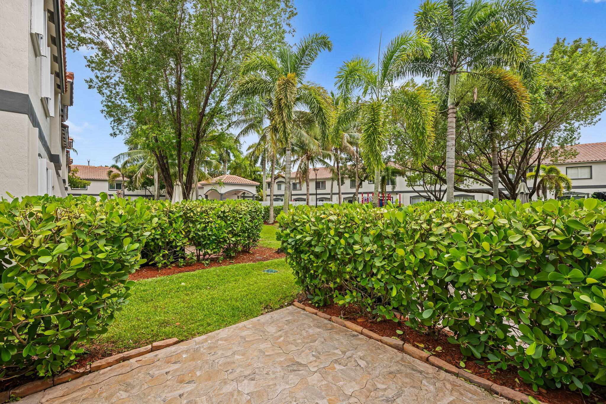 KINGS POINT COMMERCIAL PARK - Residential