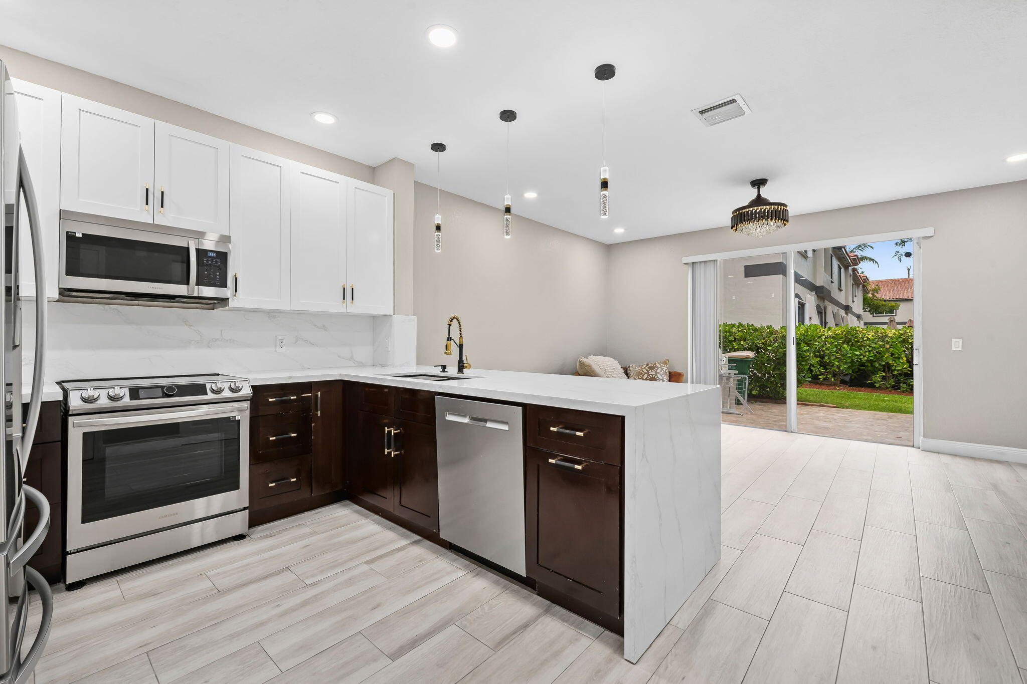 KINGS POINT COMMERCIAL PARK - Residential