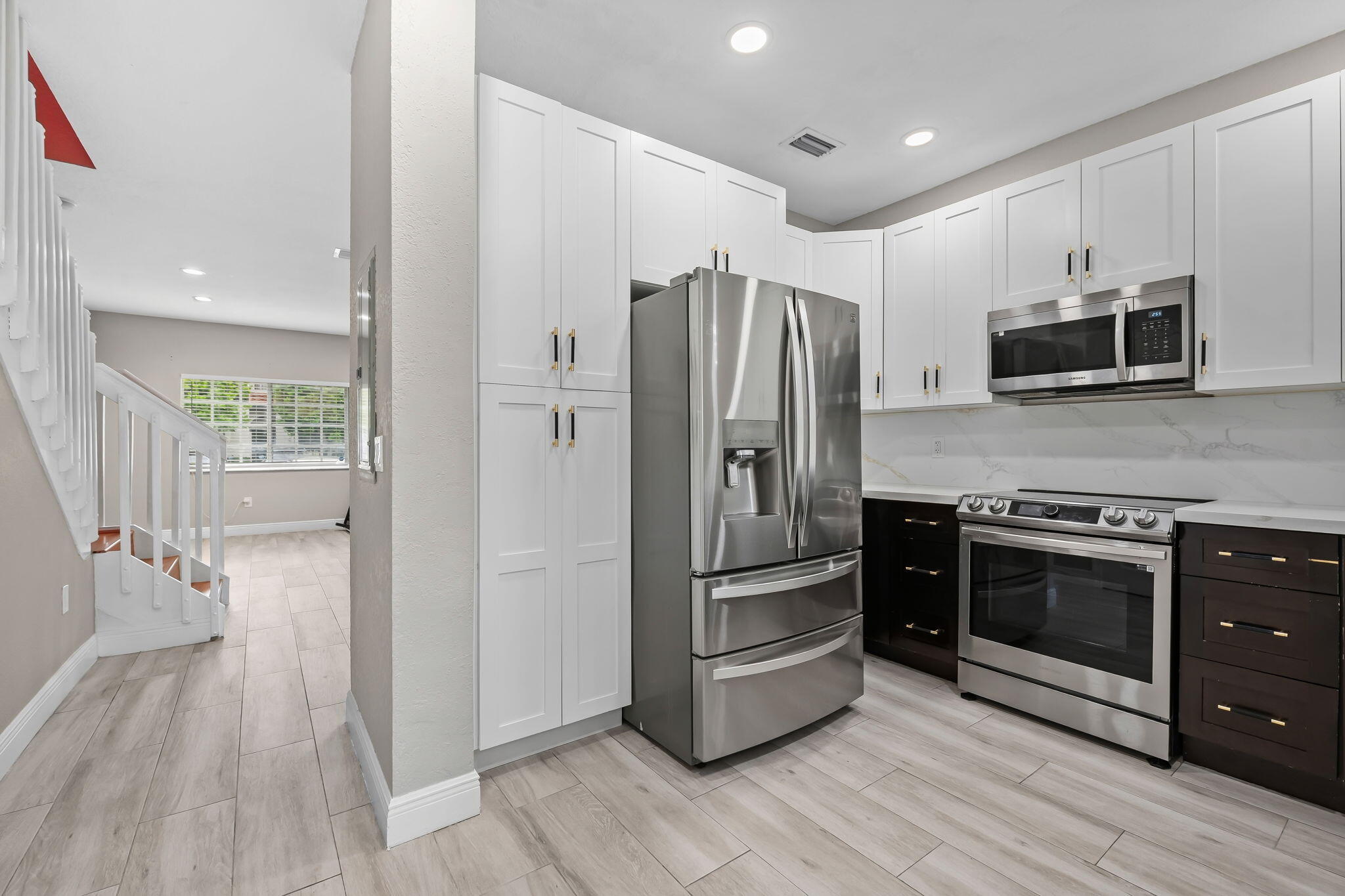 KINGS POINT COMMERCIAL PARK - Residential