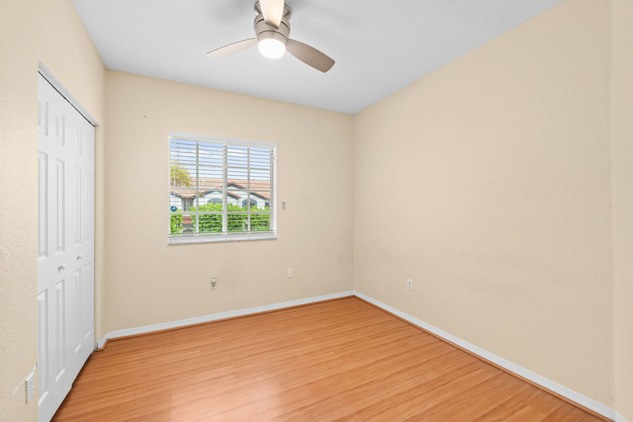 KINGS POINT COMMERCIAL PARK - Residential