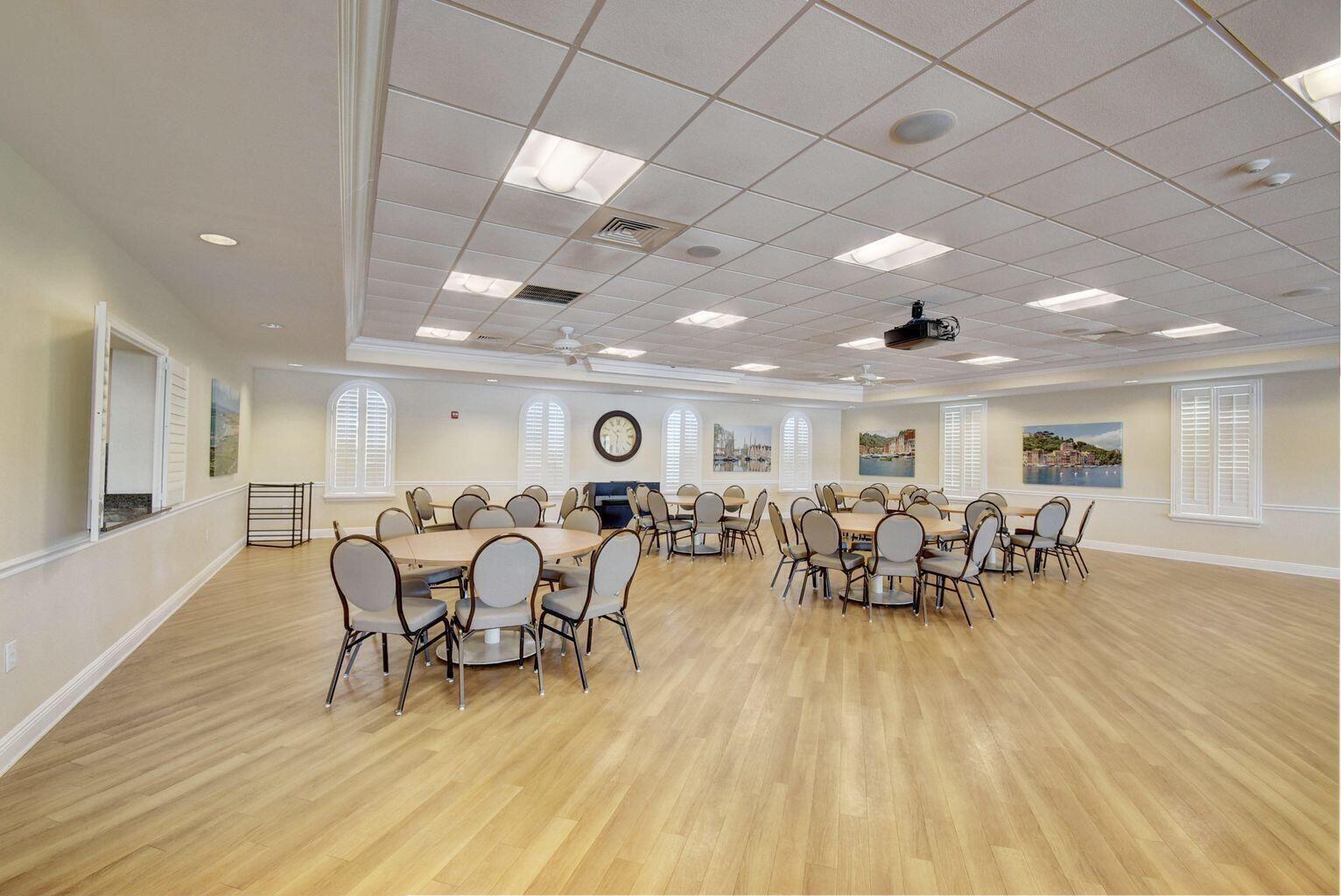 COLONIAL CLUB CONDO SEC 1 - Residential