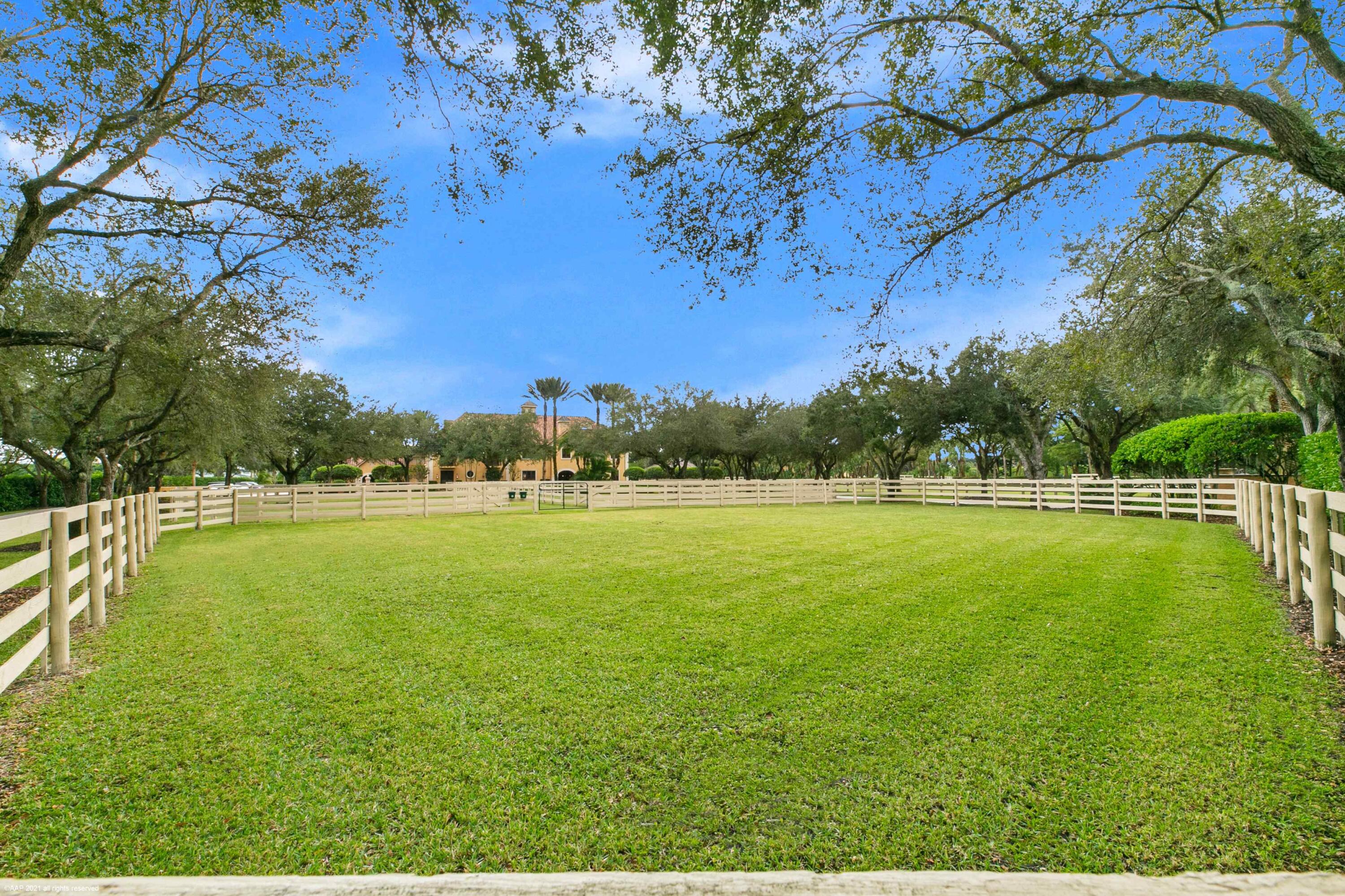 GRAND PRIX VILLAGE - Residential