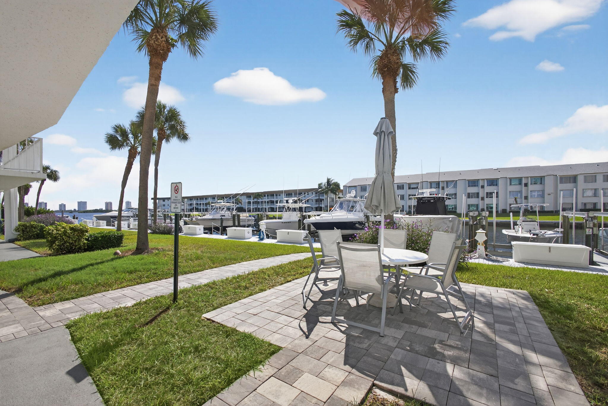PARADISE VILLAS CONDO - Residential