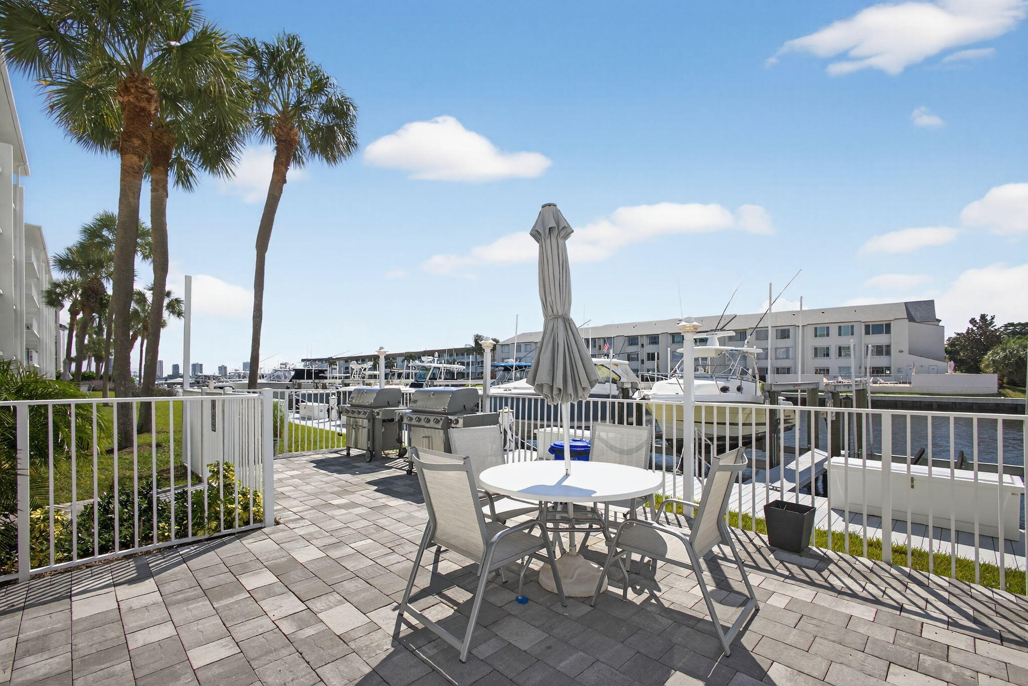 PARADISE VILLAS CONDO - Residential