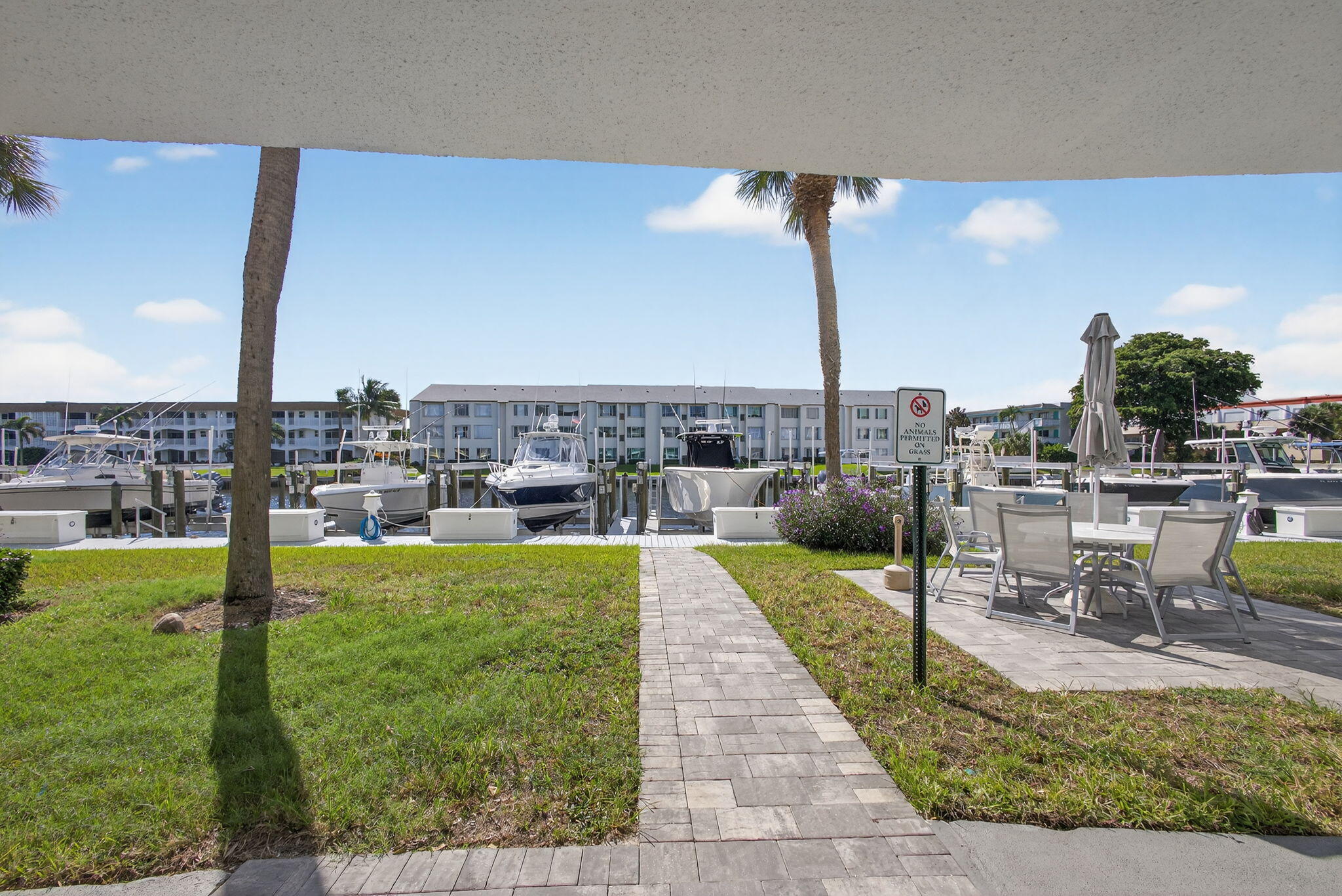 PARADISE VILLAS CONDO - Residential
