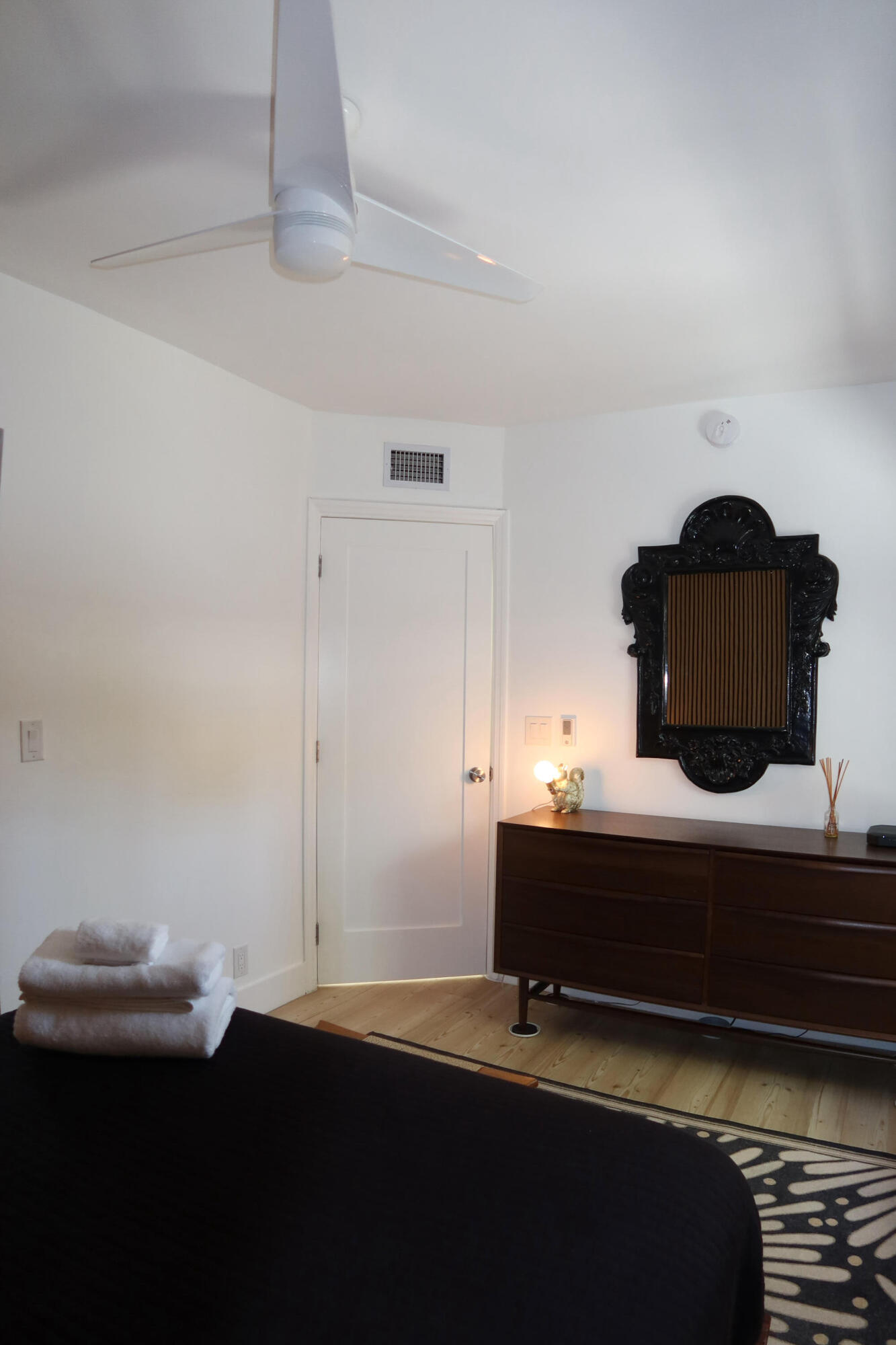 HILLSBORO SHORES SEC - Residential Lease