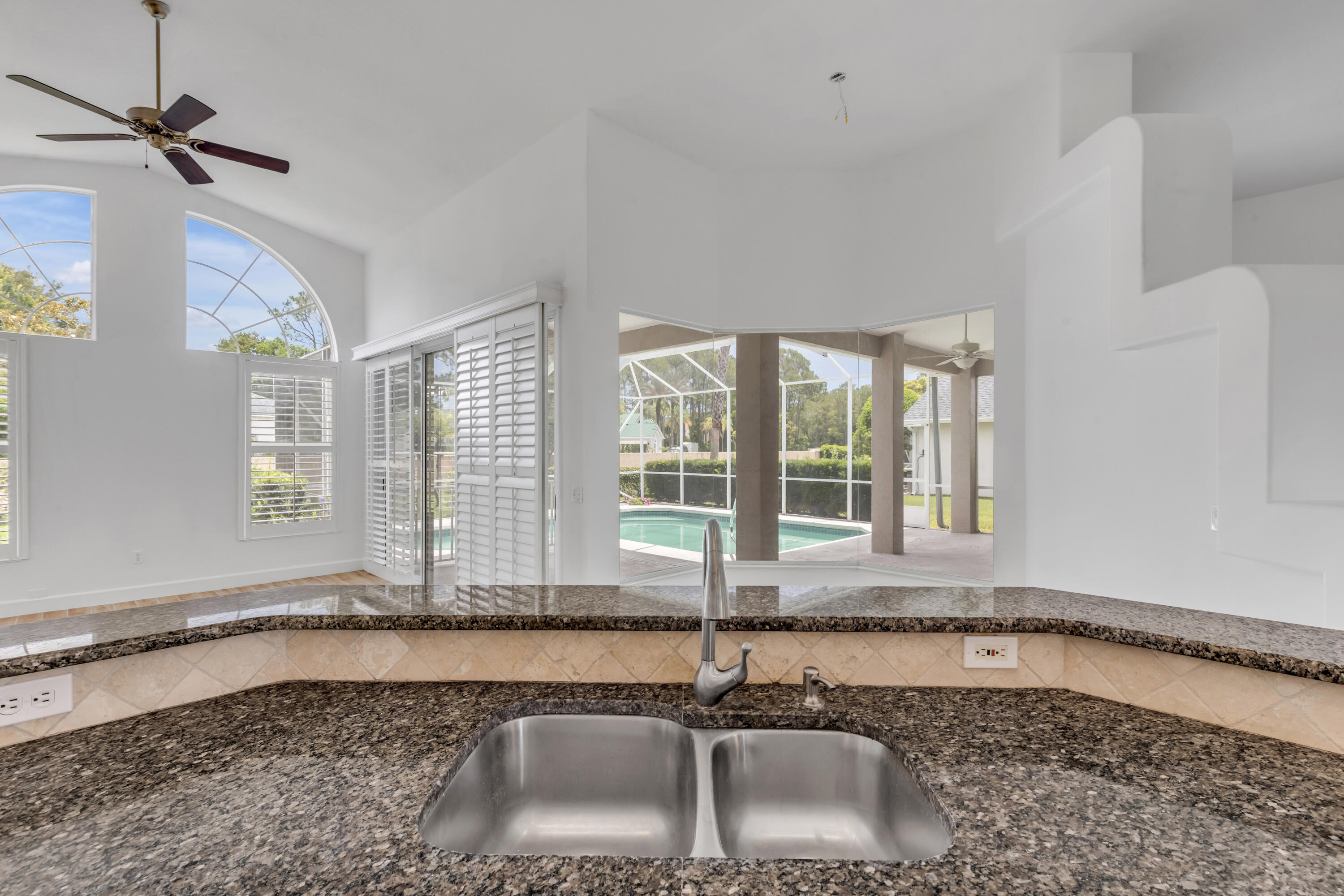 WINDSOR COURT AT SPRUCE CREEK - Residential
