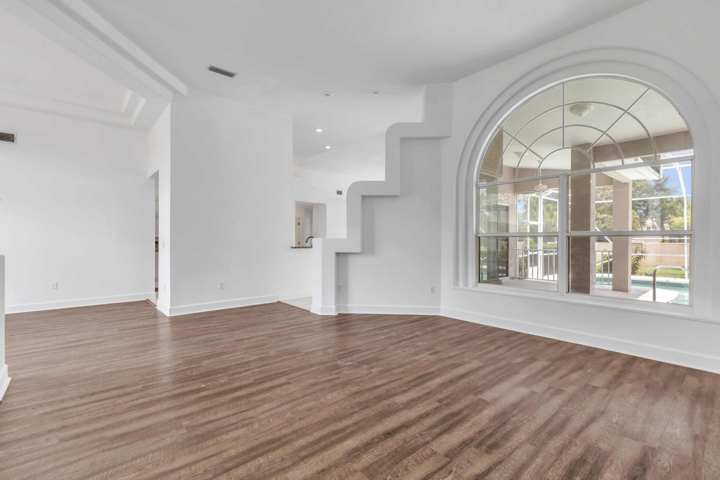 WINDSOR COURT AT SPRUCE CREEK - Residential