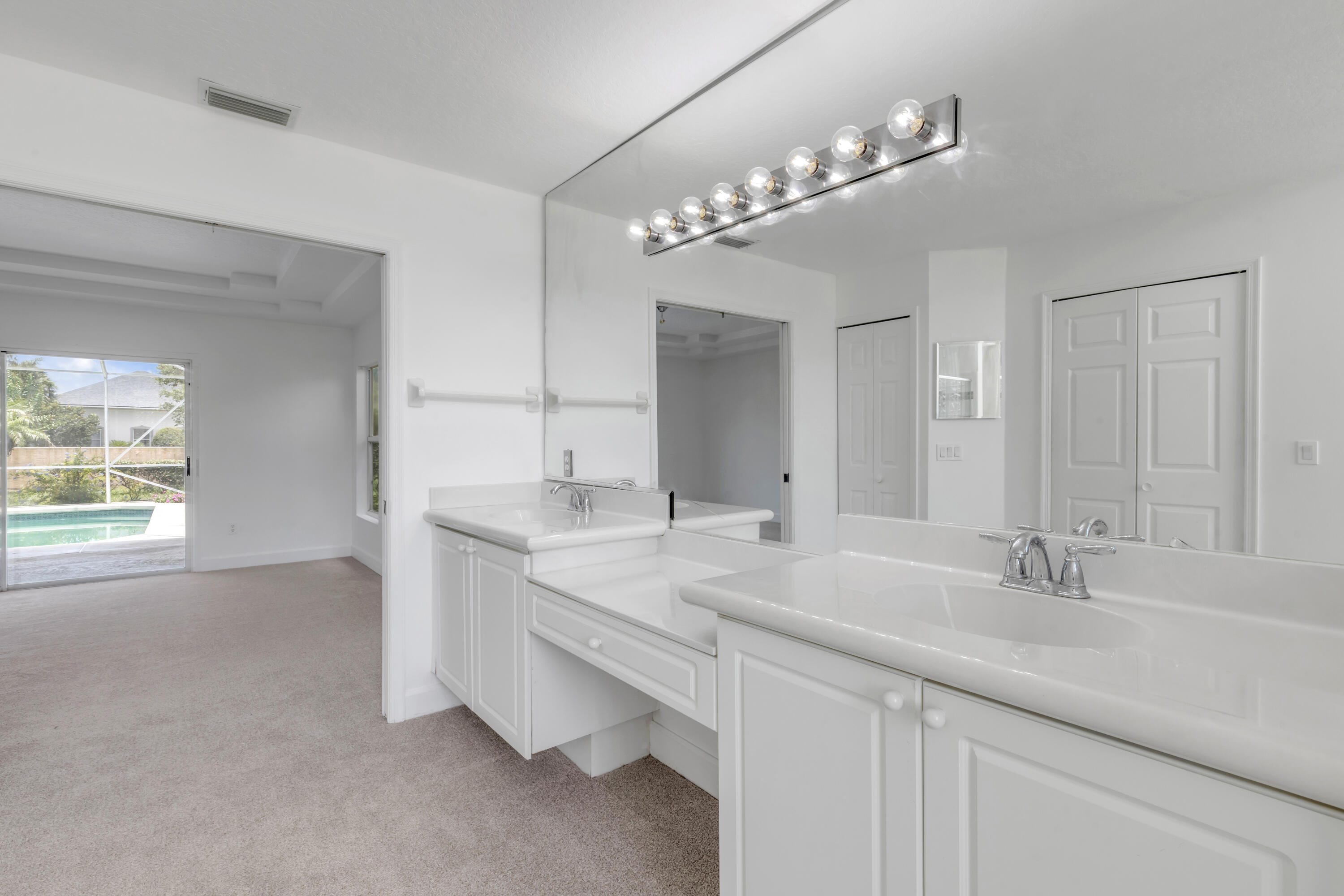 WINDSOR COURT AT SPRUCE CREEK - Residential