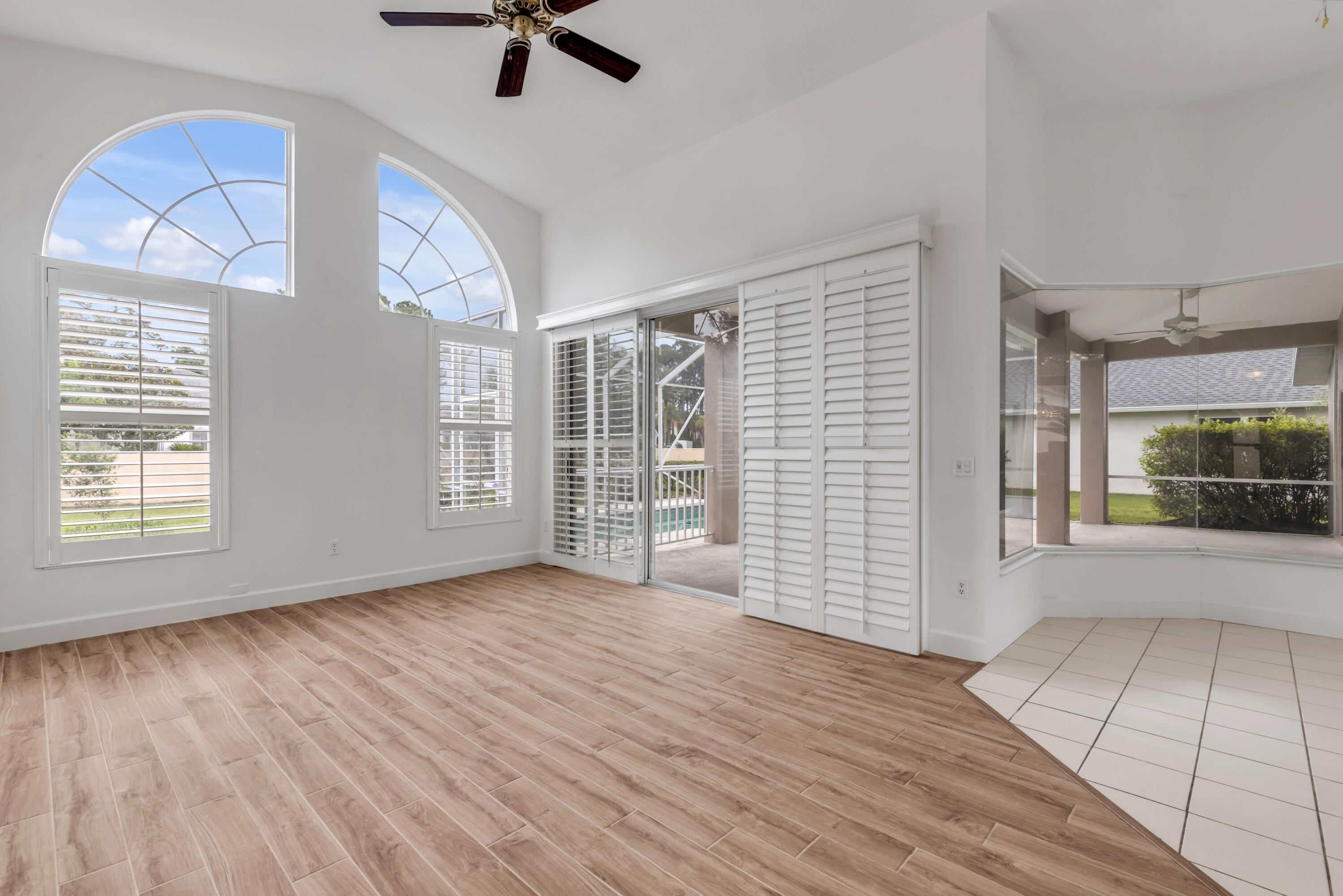 WINDSOR COURT AT SPRUCE CREEK - Residential