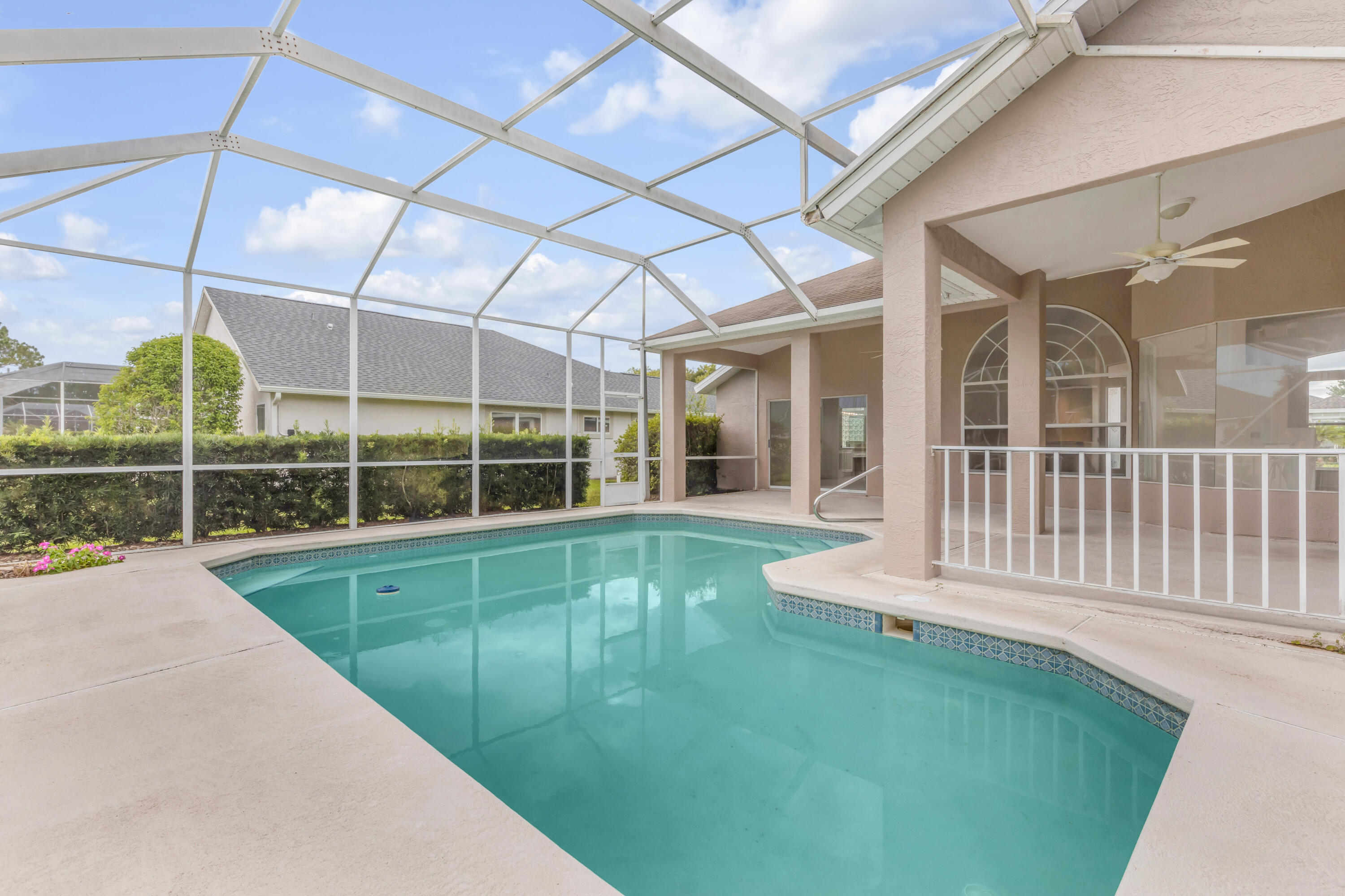 WINDSOR COURT AT SPRUCE CREEK - Residential