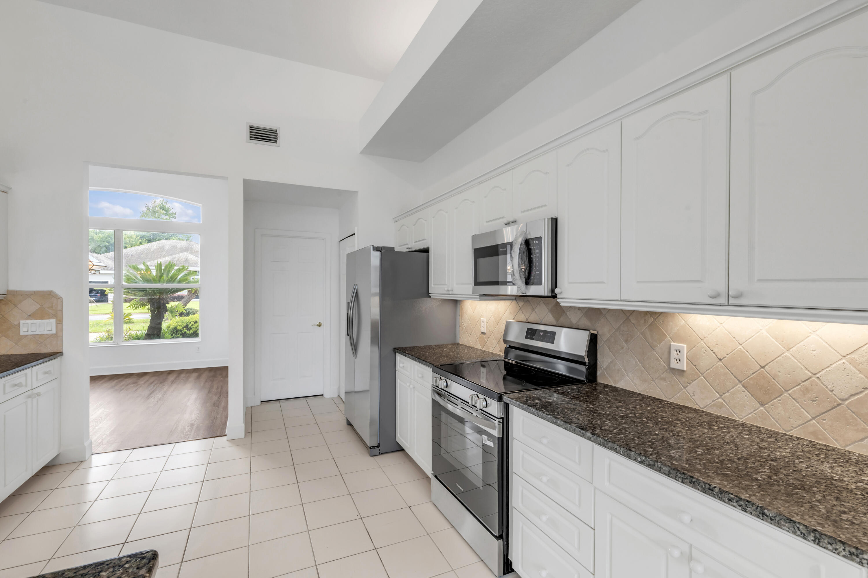 WINDSOR COURT AT SPRUCE CREEK - Residential