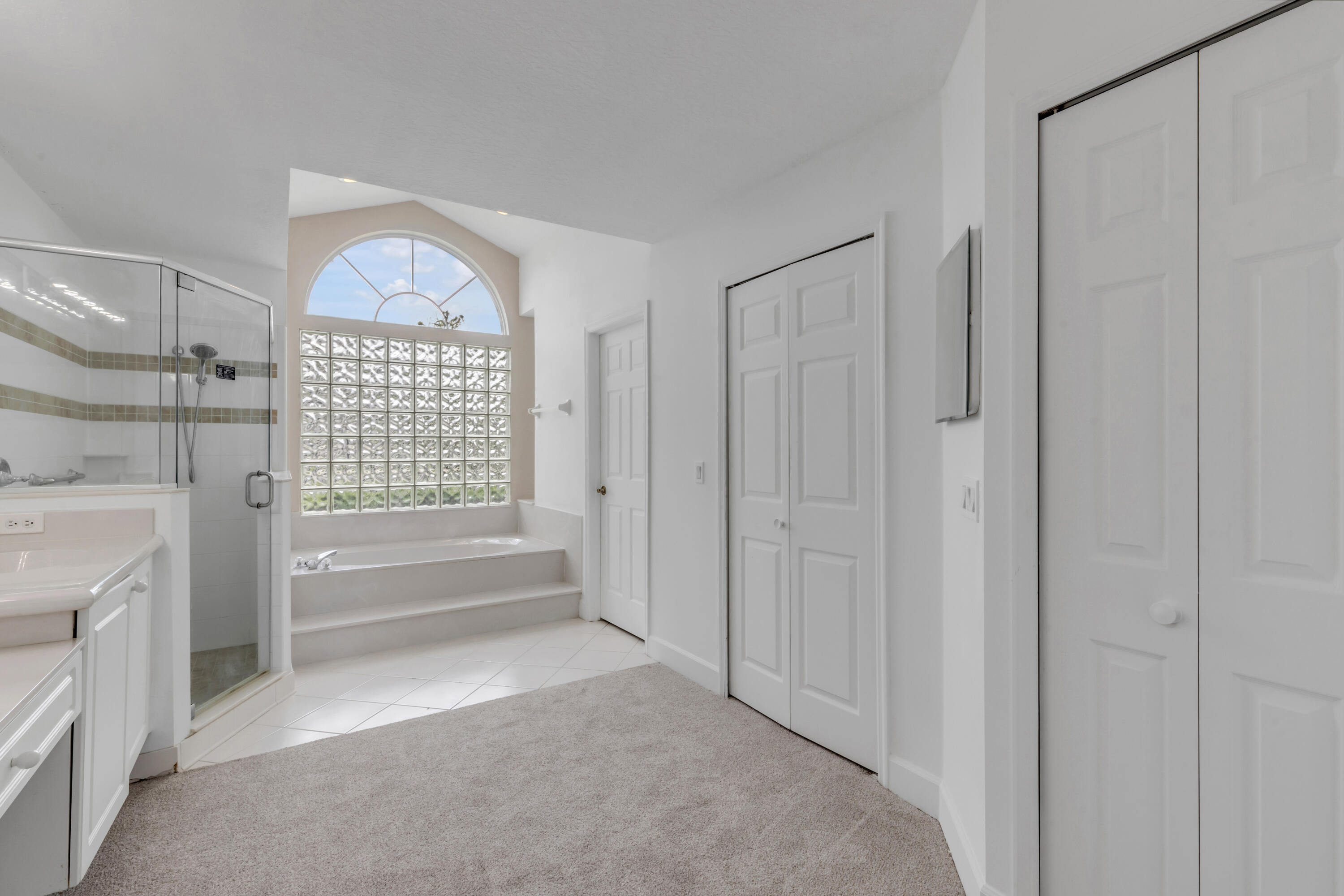 WINDSOR COURT AT SPRUCE CREEK - Residential