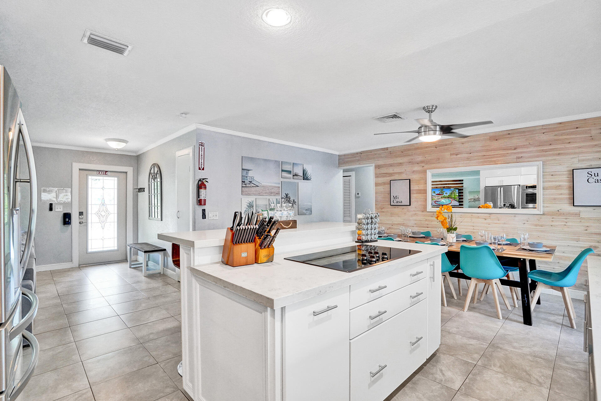 HOLLYWOOD HOMESITES HIGH SCHOOL - Residential