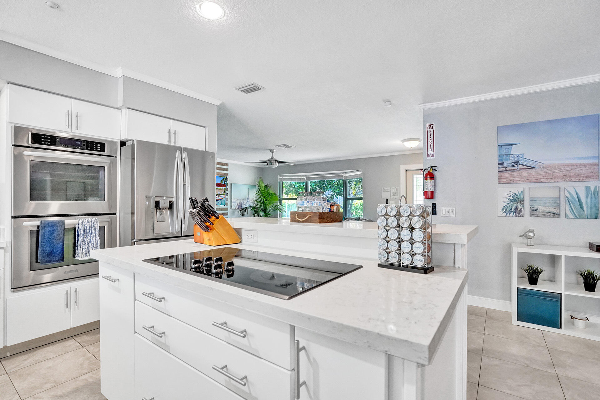 HOLLYWOOD HOMESITES HIGH SCHOOL - Residential