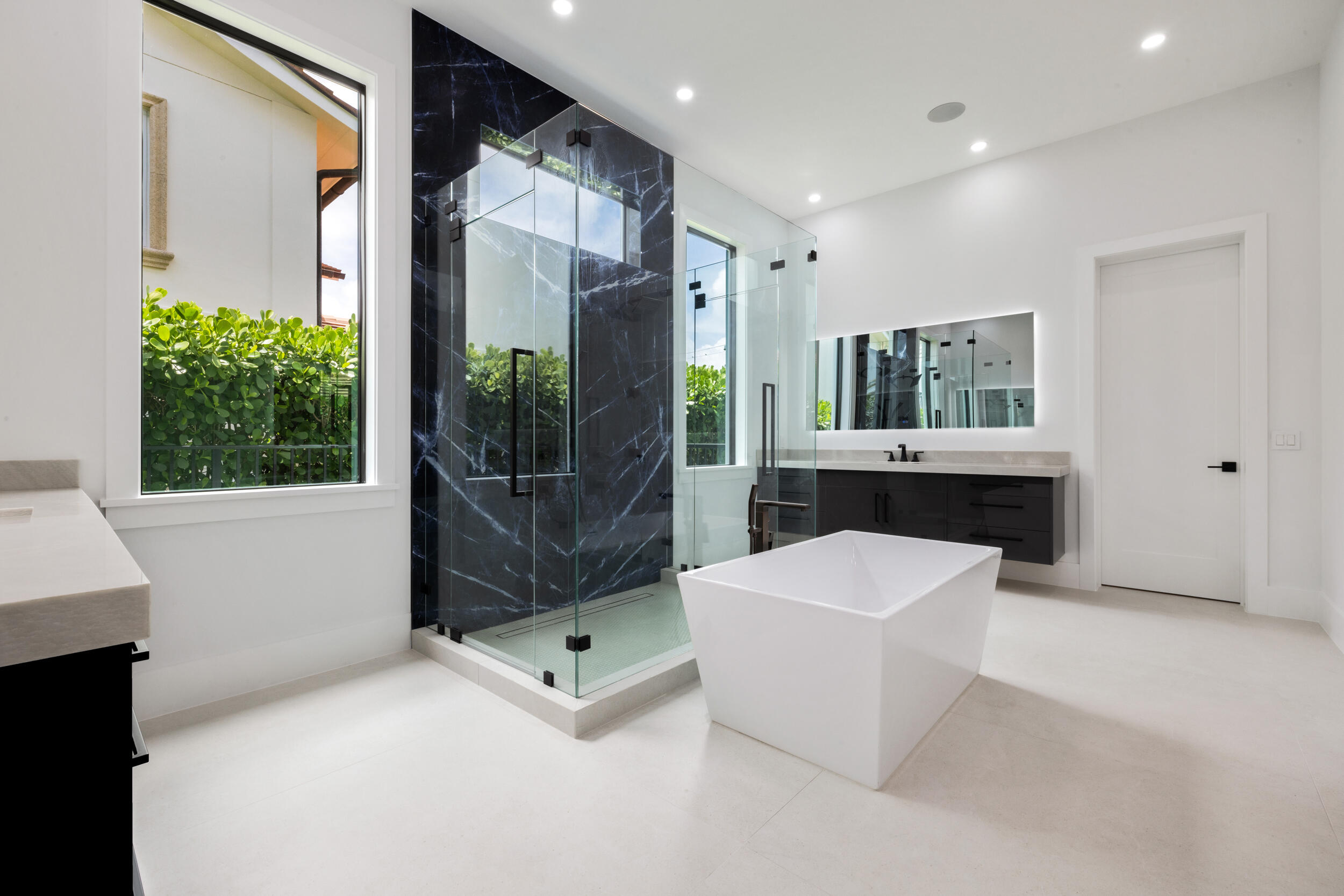 NORTH LAKE WORTH - Residential