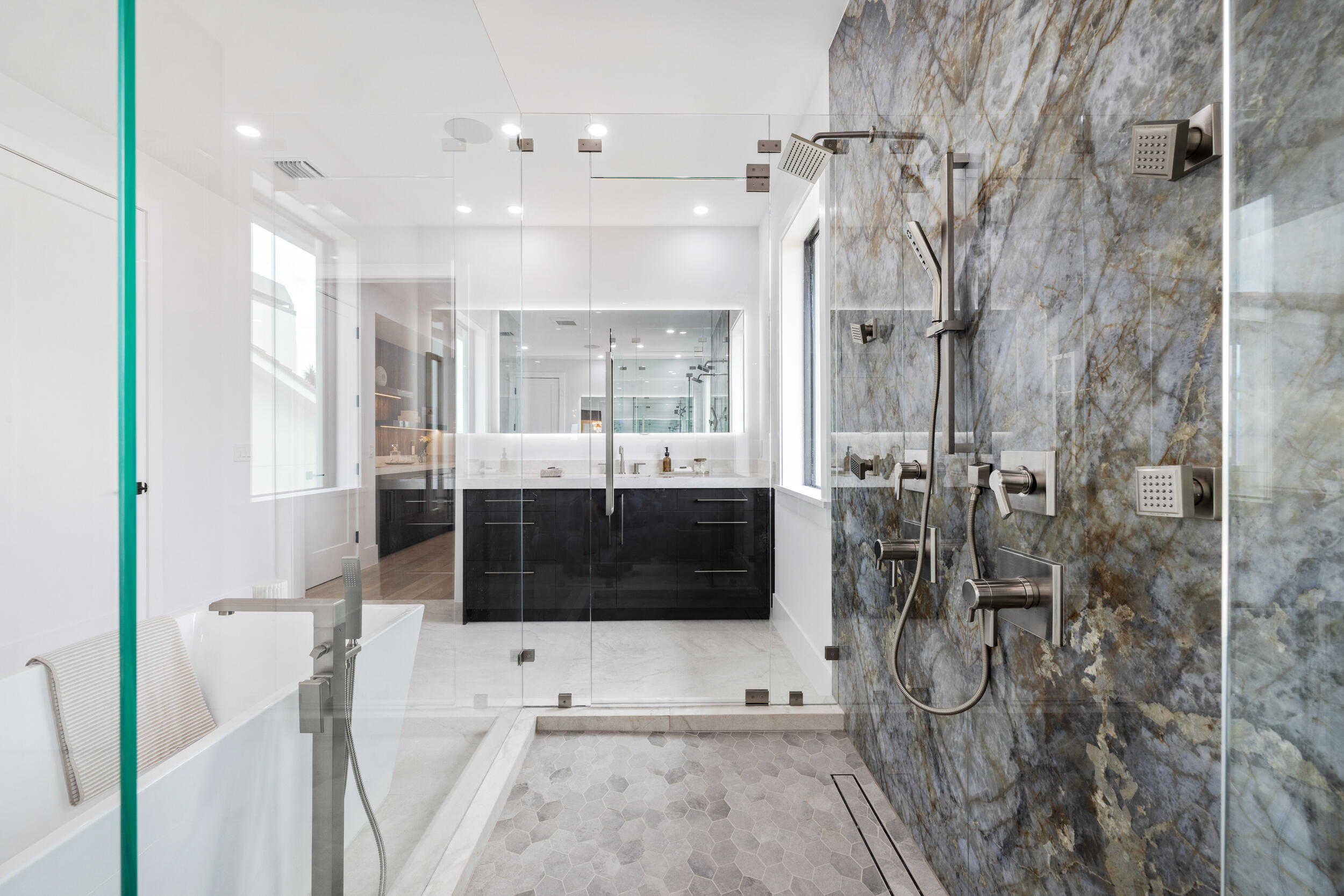NORTH LAKE WORTH - Residential