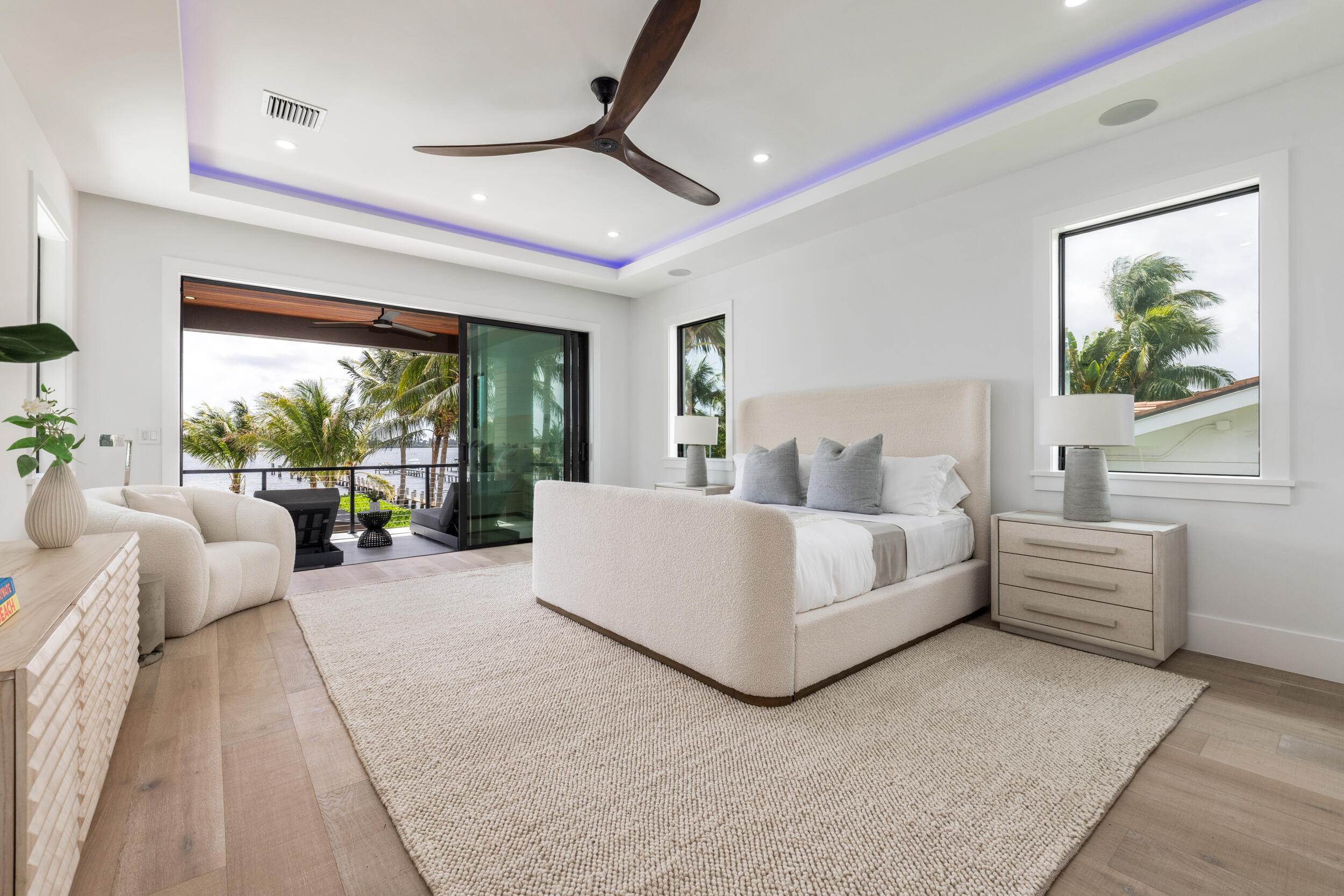 NORTH LAKE WORTH - Residential